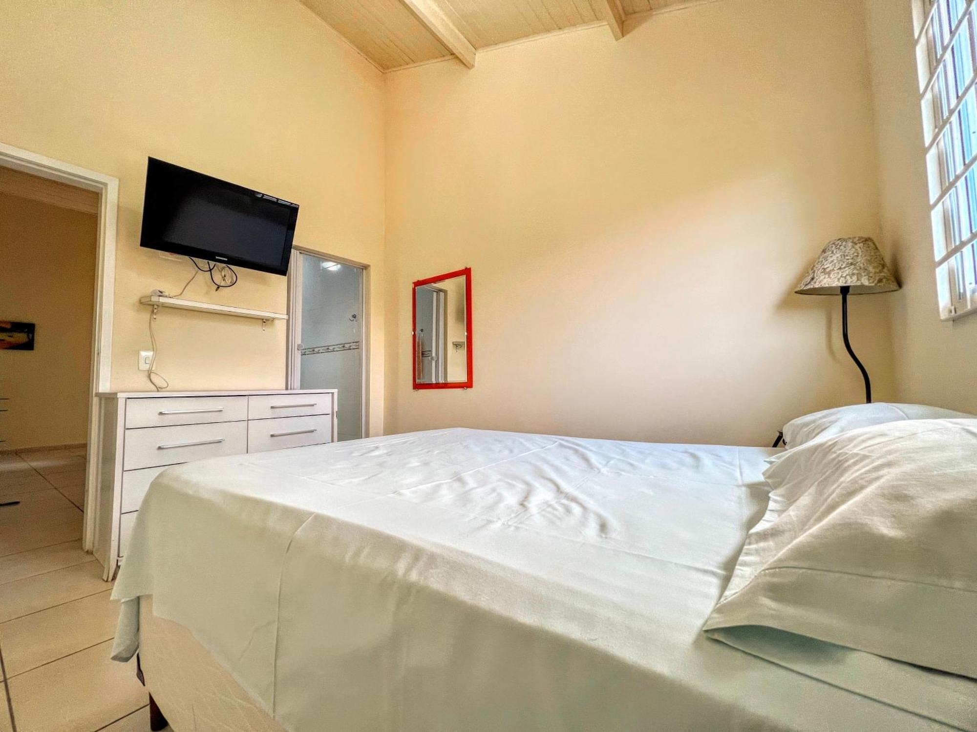 Mansao Azul Bed & Breakfast Caraguatatuba Bagian luar foto
